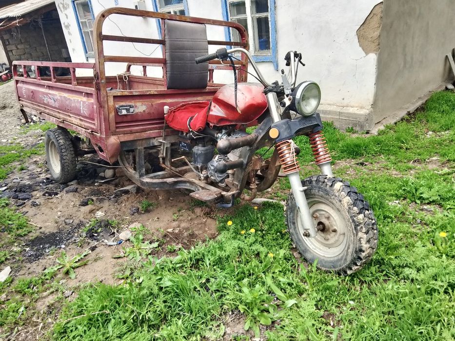 Әдемі көркем мота сатылады