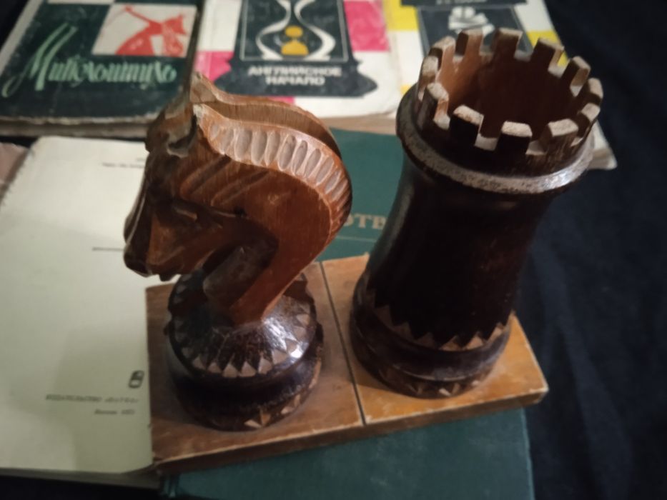 Книги пособия для игры в шахматы