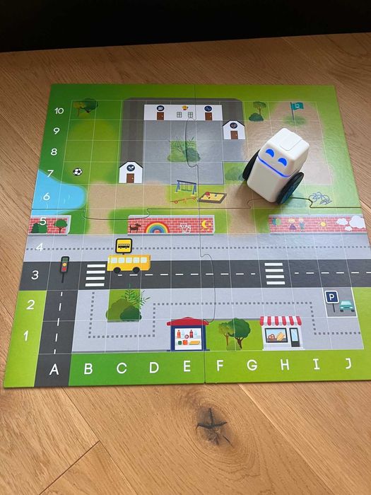 Kubo Coding Starter Kit - робот за програмиране