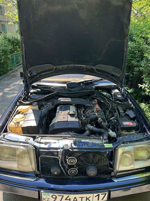 Mercedes benz E280