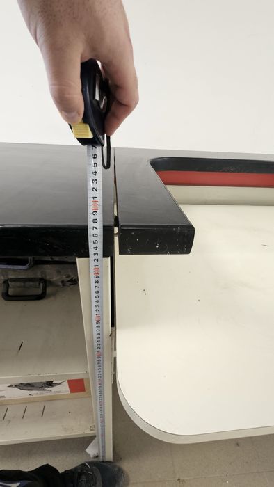 Фронт офис Бюро-Италианско