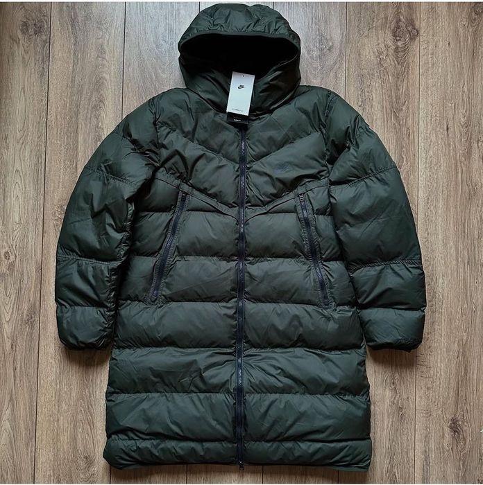 Nike Storm Fit - S и M Размер Оригинални