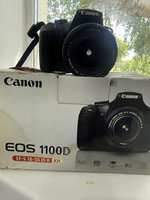 Фотоаппарат Canon EOS 1100D