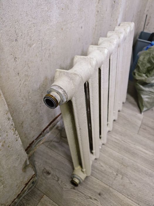 Радиатор чугунный 7 секций