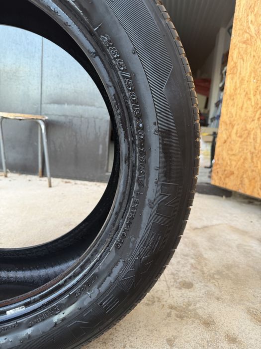 Nexen R20 285/50