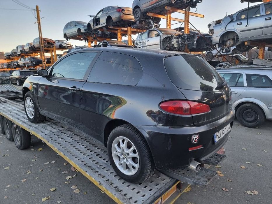 oglinda stanga dreapta far stop prag praguri planetara ECU Alfa Romeo 147 motor 1.9JTD dezmembrez