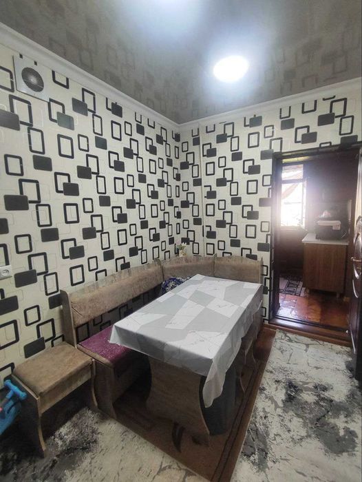 Продается квартира в Мирабадском районе 3х комнатная 70м2 77-серия