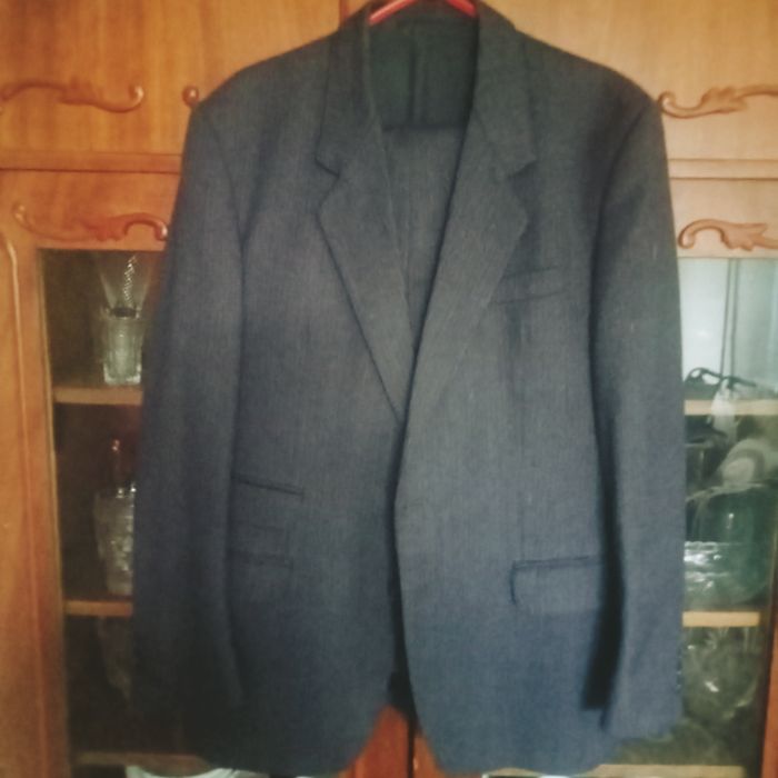 Продам мужской костюм.