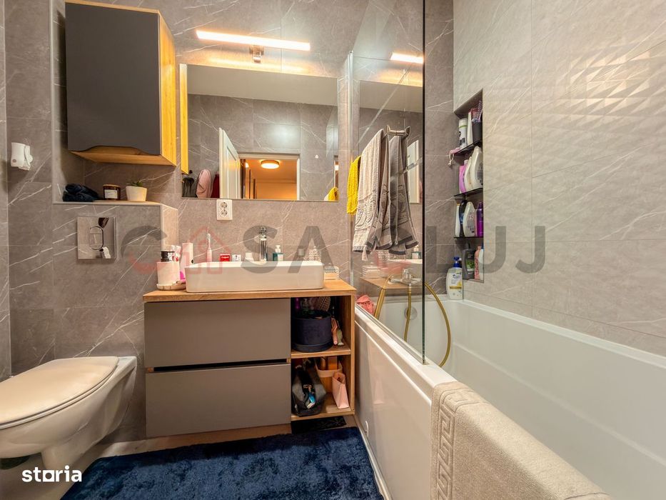Apartament modern, 3 camere, zona Sub Cetate, Florești!