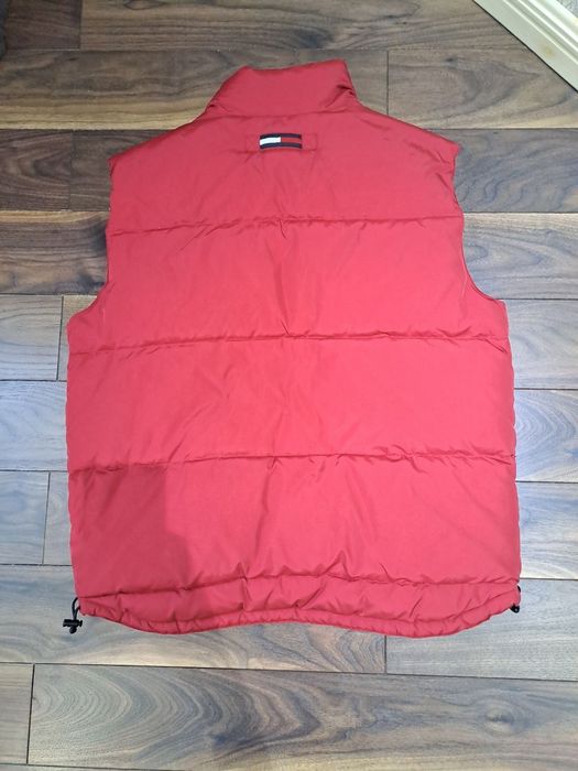 Tommy Hilfiger желетка