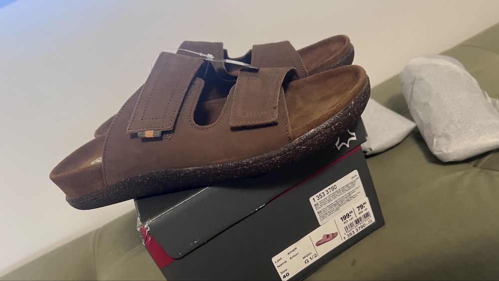 Saboti barbatesti de piele 40