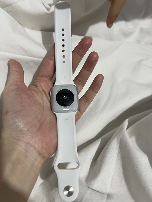 Apple watch se 40 мм