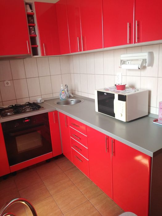 Închiriez apartament 1 camera.