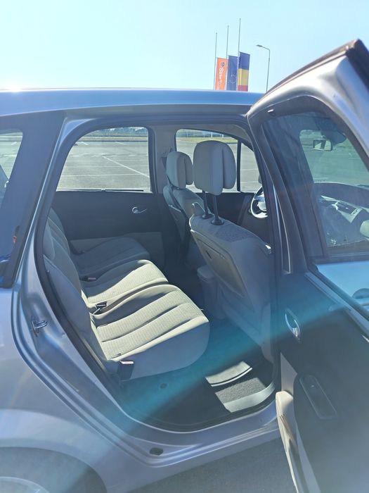 Vand Renault Scenic 2 Facelift 1.5 dci