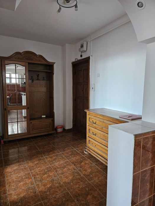 apartament 3 camere chirie