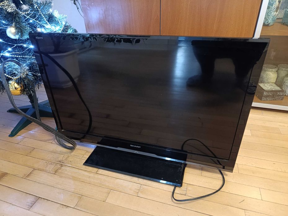 Телевизор Sharp 32"