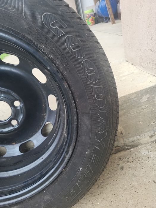 Cauciuc+janta rezerva 195/65/15 de vanzare