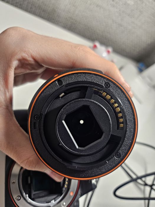 Sony A 37 тушка + обьектив