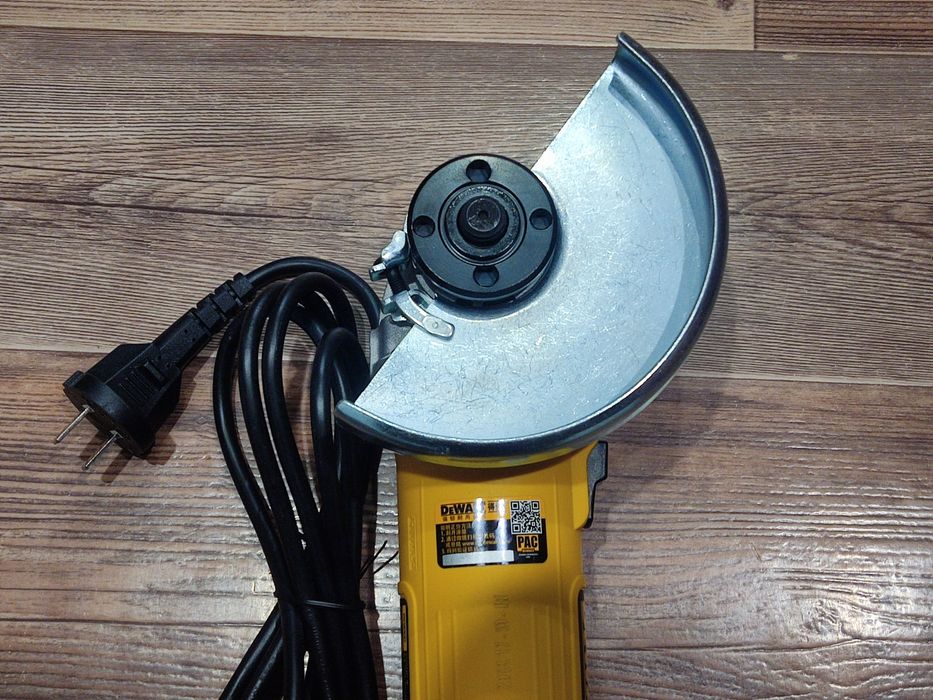 Продам ушм, болгарку DeWalt