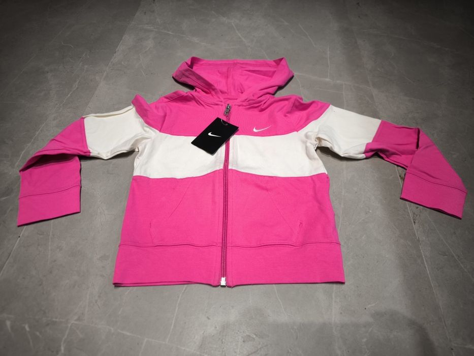 Оригинален детски анцуг Nike 5-6 години