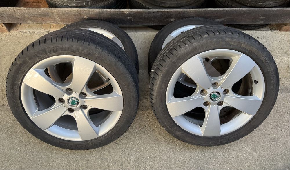 Jante R17 originale Vw Anvelope 225/45 Michelin