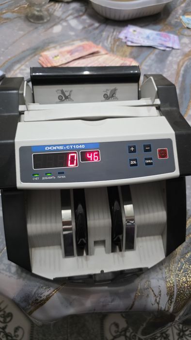 Продам машинку для счета денег DORS CT1040.
