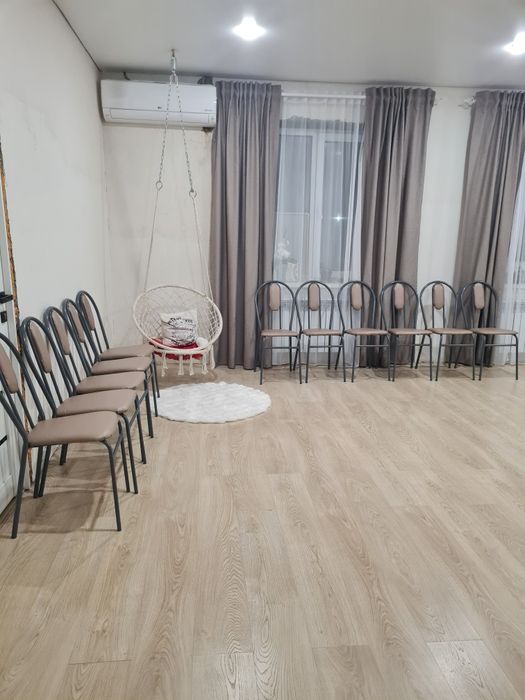 Продам стулья срочно