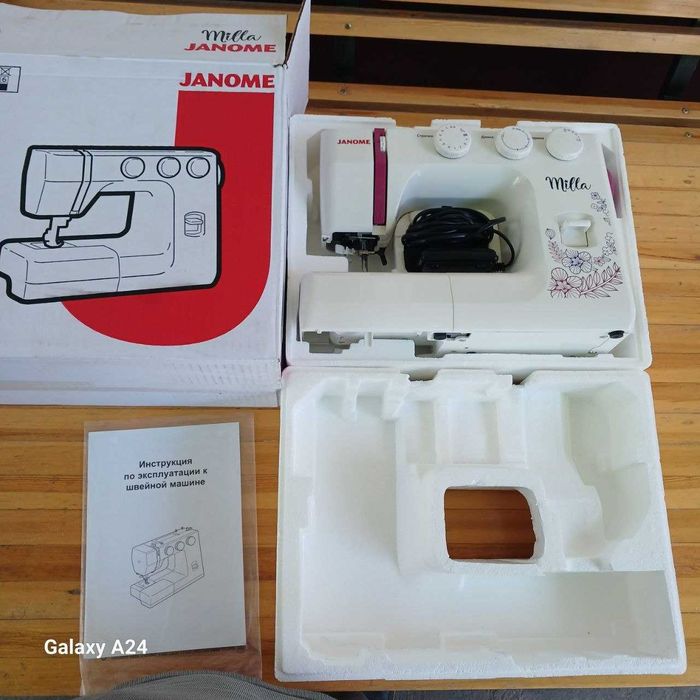 Janome Milla(Япония). Год гарантии/Металл/Комплект.