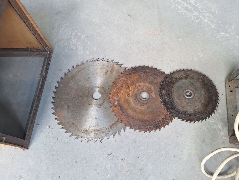 Циркуляр, Кран за CO2 и други