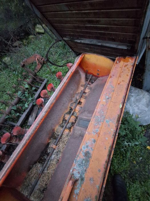 Semănătoare  și tavalug