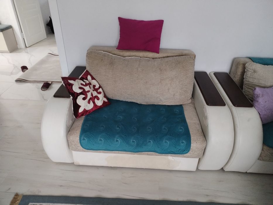 Мебель для гостиной комнаты.