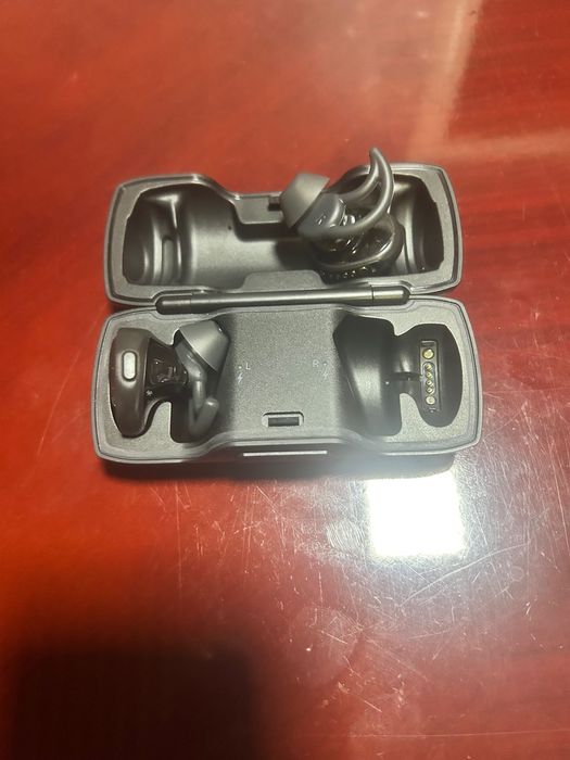 Наушники BOSE хорошем состояние