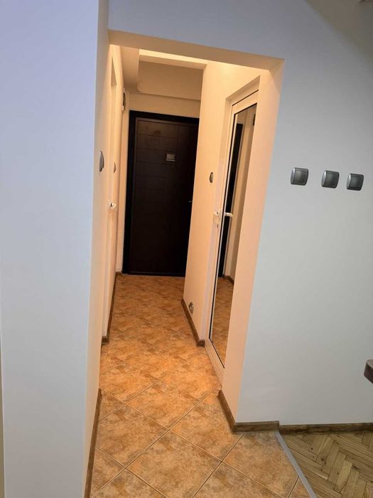 Дава се под наем Тристаен апартамент в София, Медицинска академия - 94 кв.м за 847.62 € - Снимка #1