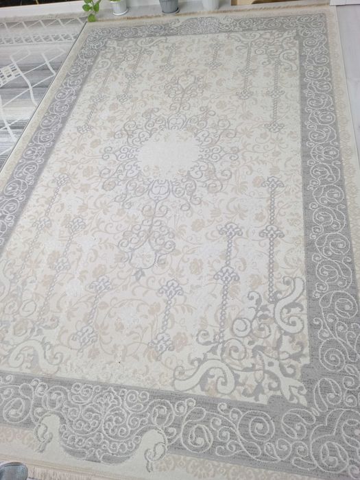 Продам ковёр 2 шт.