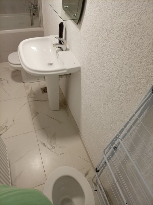 Închiriez apartament