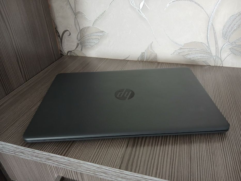 Ноутбук HP сотилади холати янги почти ишлатилмаган.