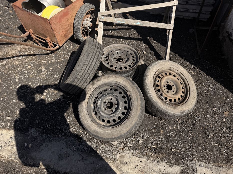 Продам штампы месте шинами