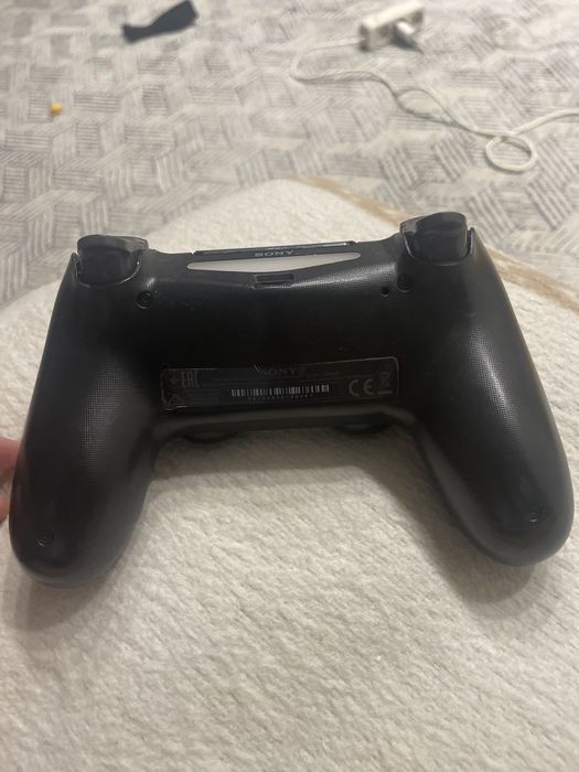 Джойстик ps4 бдютуз