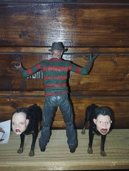 Figurine Neca Freddy Krueger și Chucky