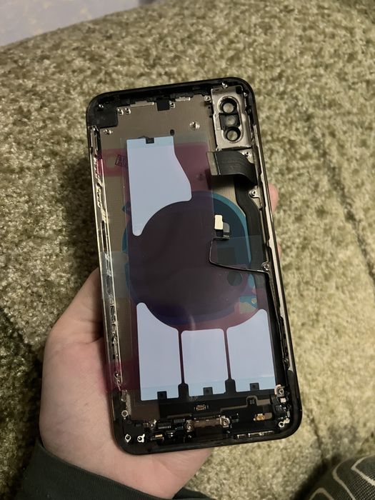 iPhone xs max полу рабочий