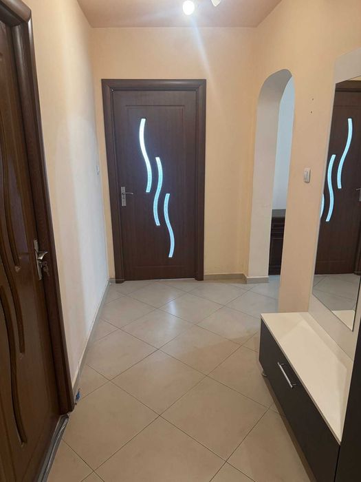 Дава се под наем Четиристаен апартамент в София, Изгрев - 120 кв.м за 700 € - Снимка #9