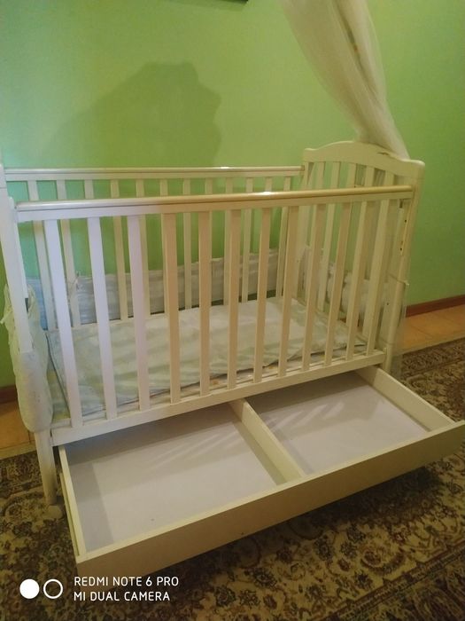 Манеж деревянный