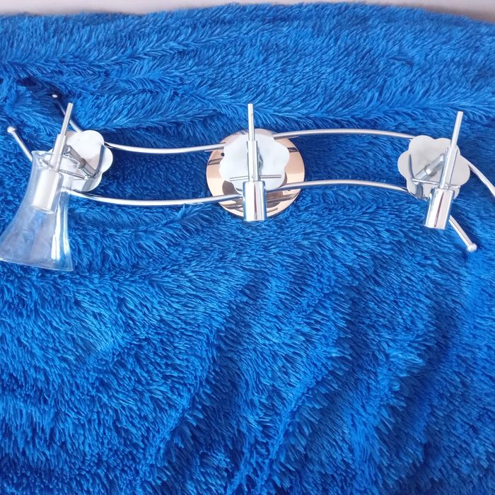 Люстра на 3 лампочки