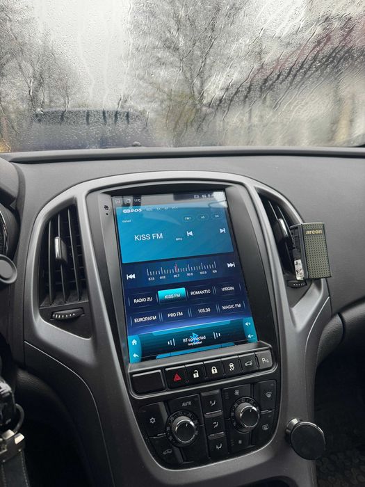 Navigatie Android Opel Astra J tip Tesla Carplay Youtube Waze