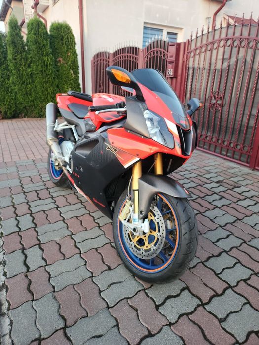 Vând Aprilia RSV 1000 RR an 2004