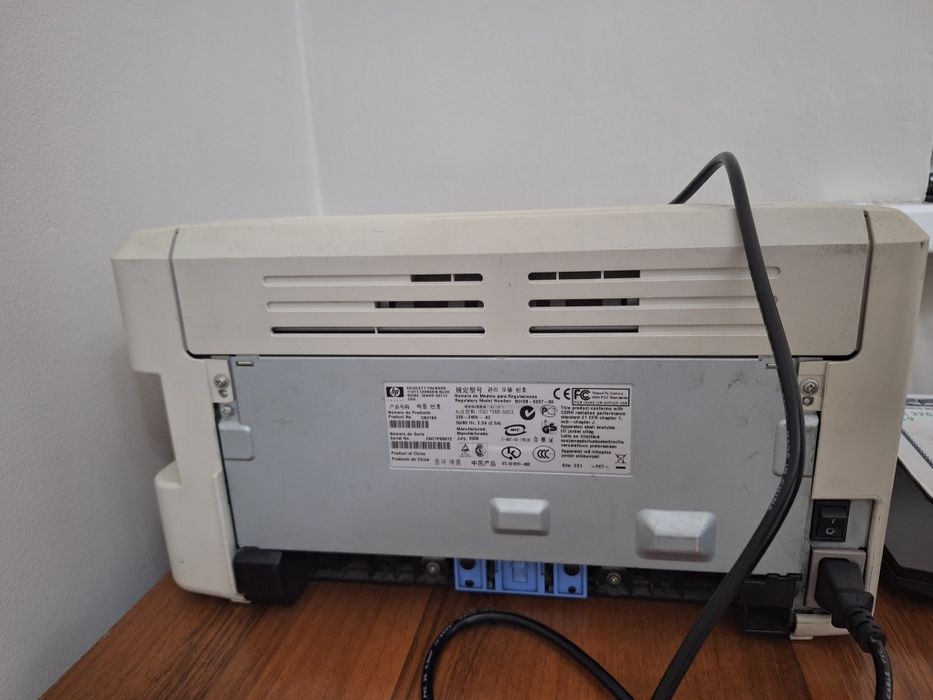 Продам принтер ч/б  HP Laserjet 1018