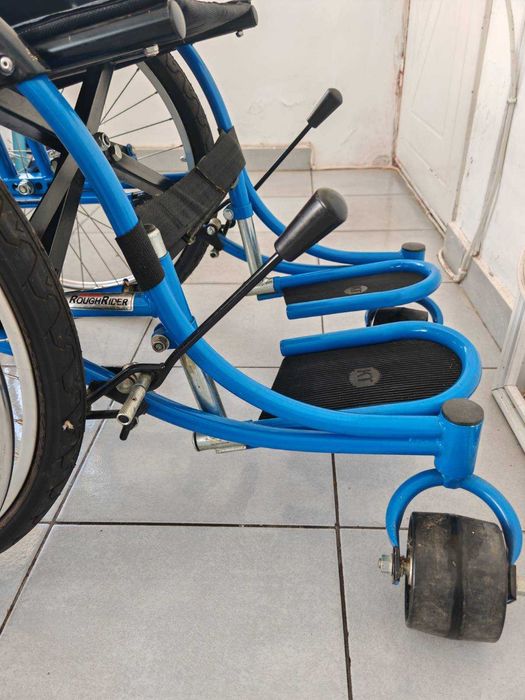 Scaun cu rotile | carucior rulant handicap RoughRider Wheelchair pentru offroad si zone greu accesibile