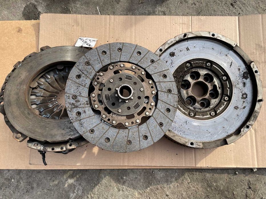 Volanta masa dubla+kit ambreiaj Opel Insignia A 2.0 D A20DTH 160CP