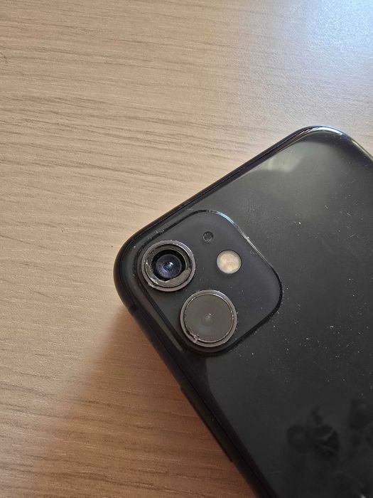 Ecran Iphone 11 gri negru
