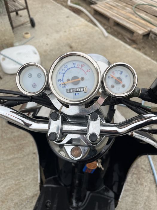 Скутер 50 кубика